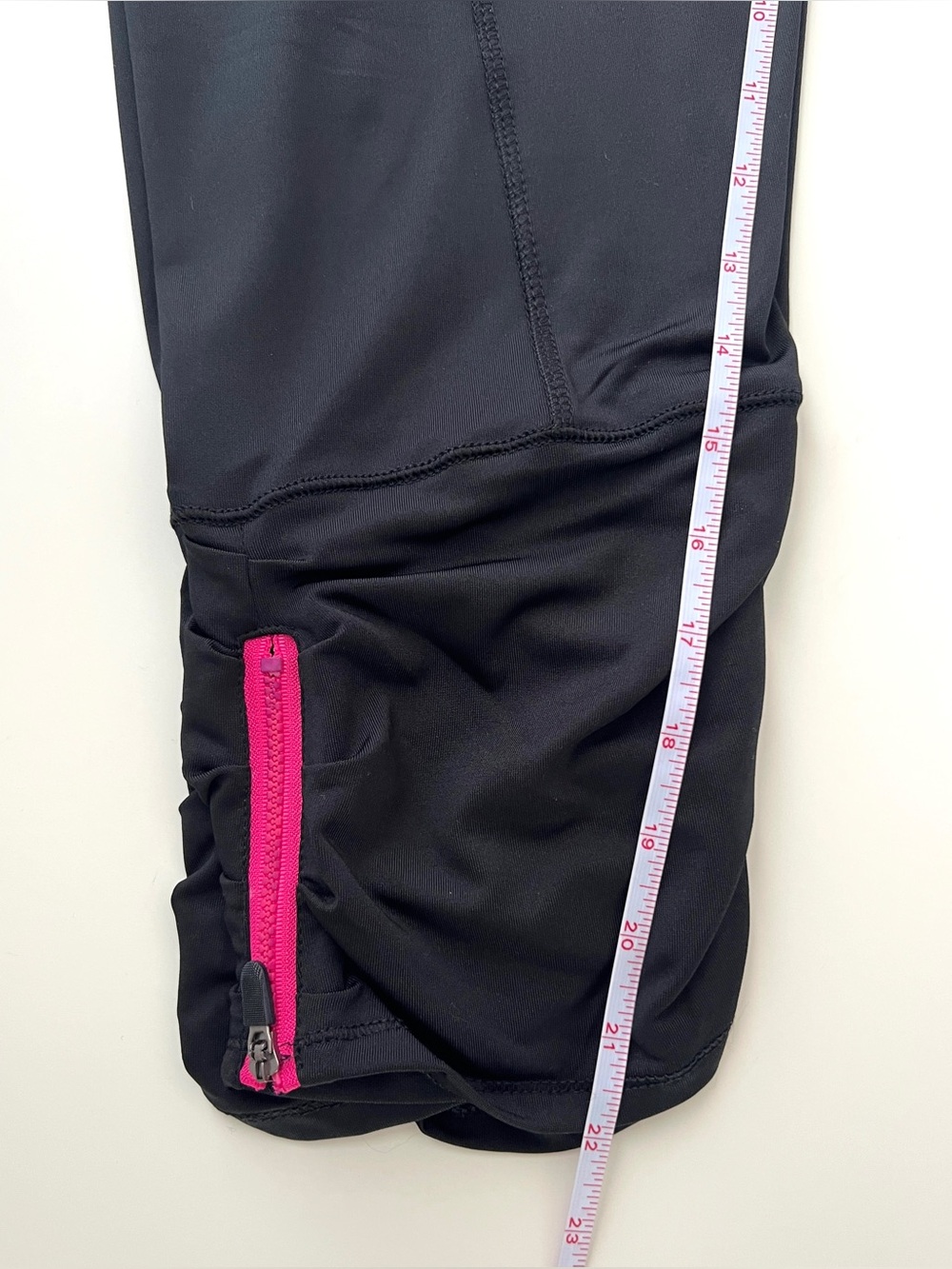 NWT U.S. Polo Assn Active Capri Leggings L Black Pink Workout Zip Hem - Picture 14 of 14